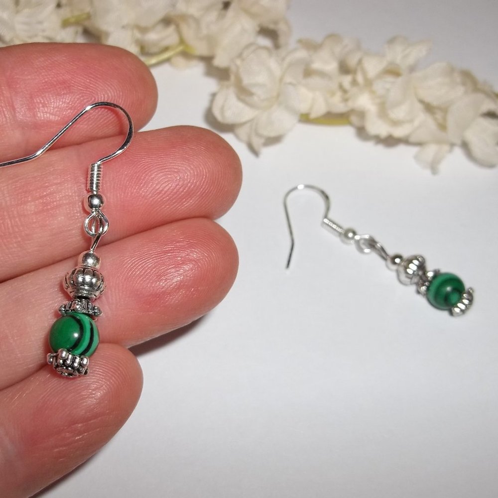Green Malachite Style Beaded Earrings Small 5516 - Picture 4 of 5